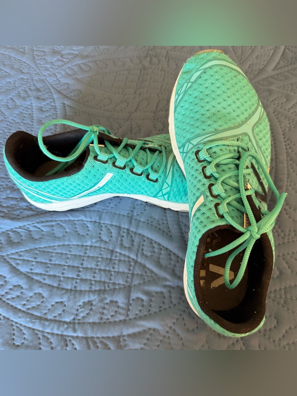 New Balance Minimus Aqua Lightweight Mesh Athletic Shoes